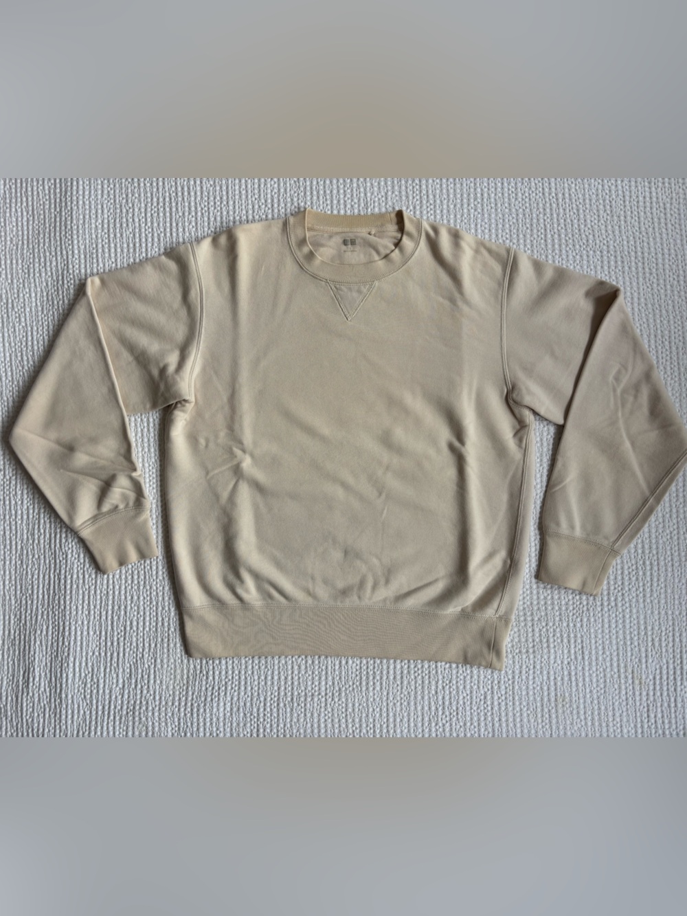 Uniqlo Men's Crewneck Sweater in Beige